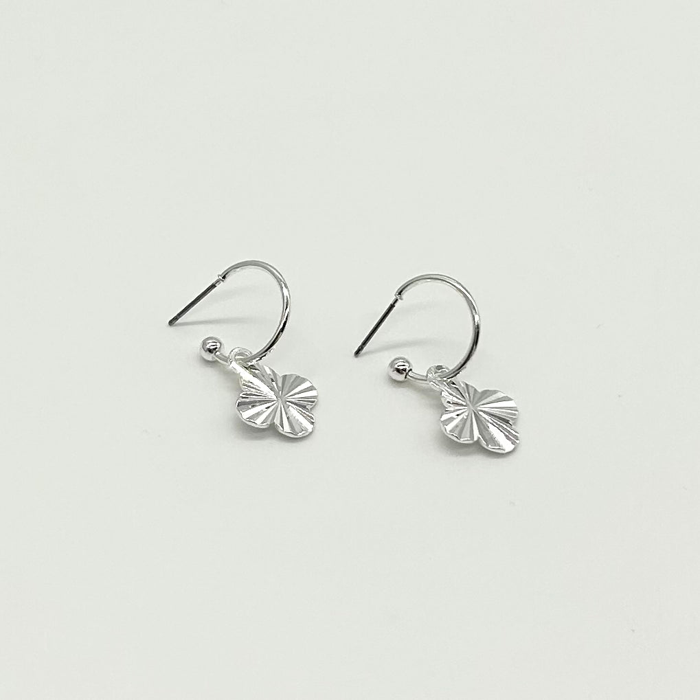 Shiny Texture Clover Drop Earrings
