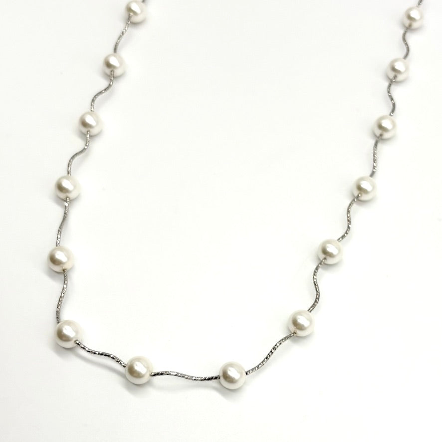 Oscilating Glass Pearls