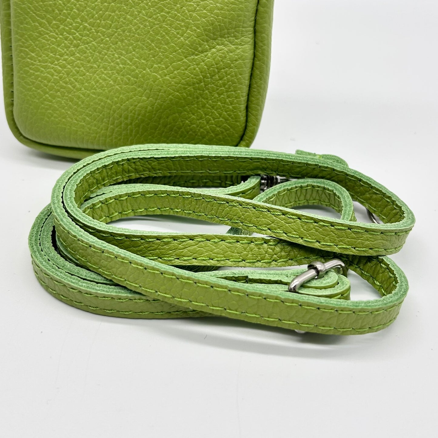 Leather Crossbody Smartphone Pouch