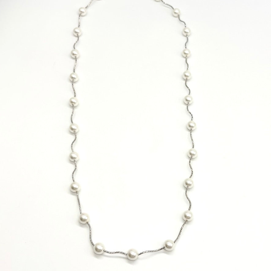 Oscilating Glass Pearls