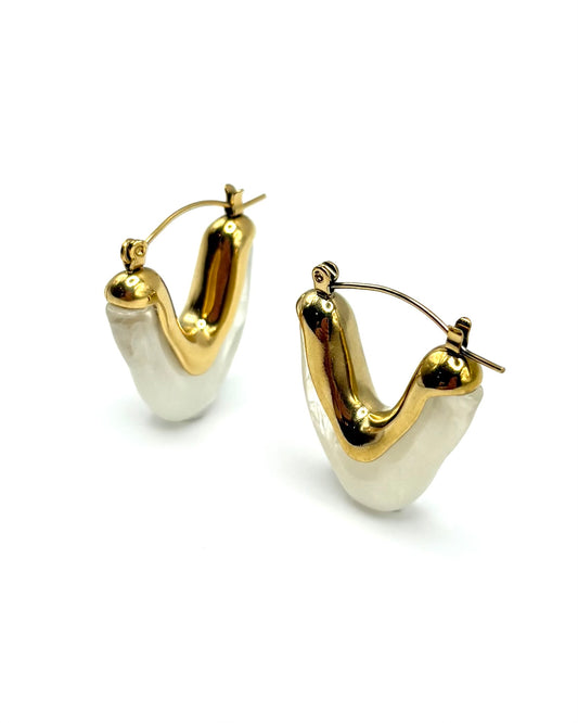 Oblong V Drop Earrings