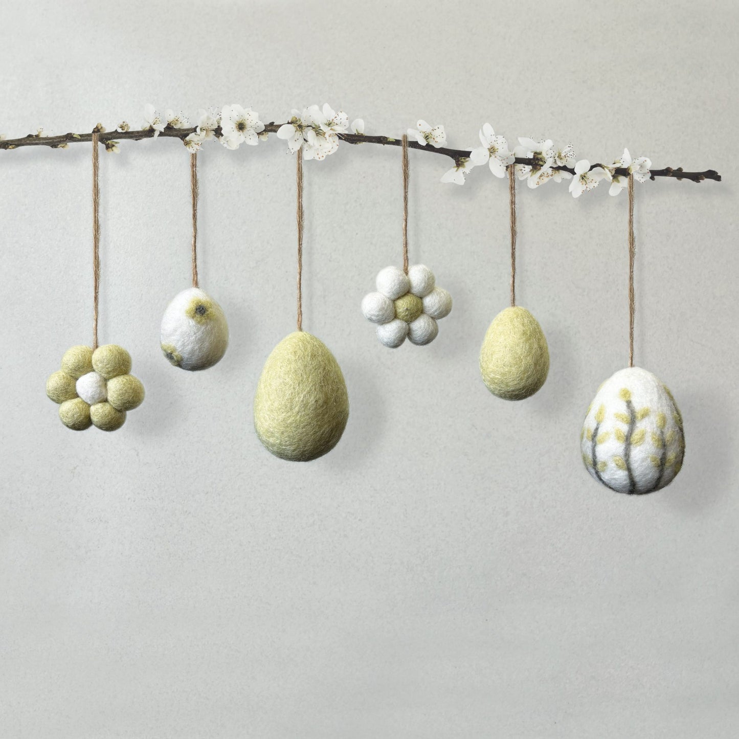 Small Felt Daisy Hanging Decoration