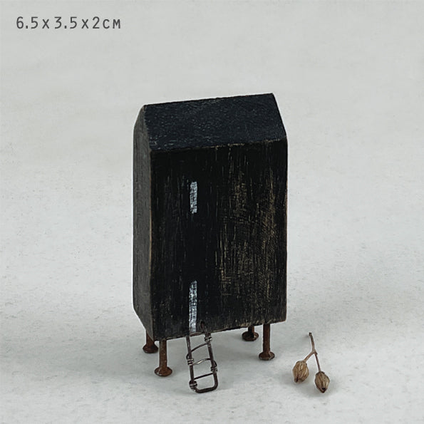 House On Stilts- No 101