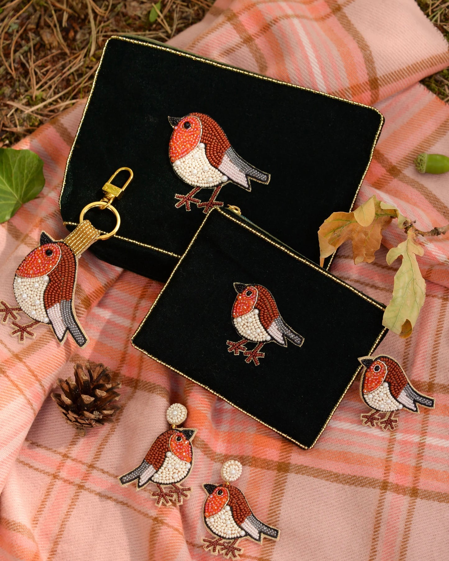 Dark Green Robin Small Velvet Pouch