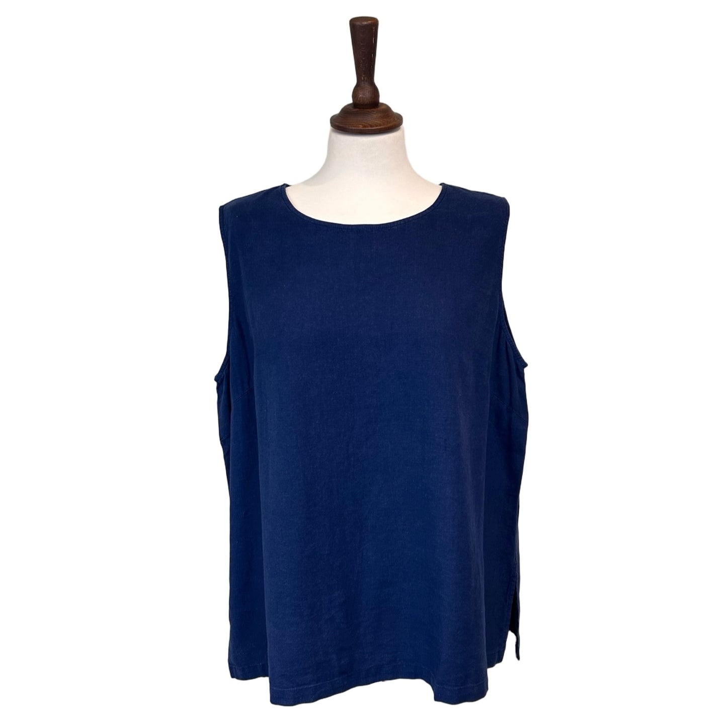 Dawn Keyhole Vest
