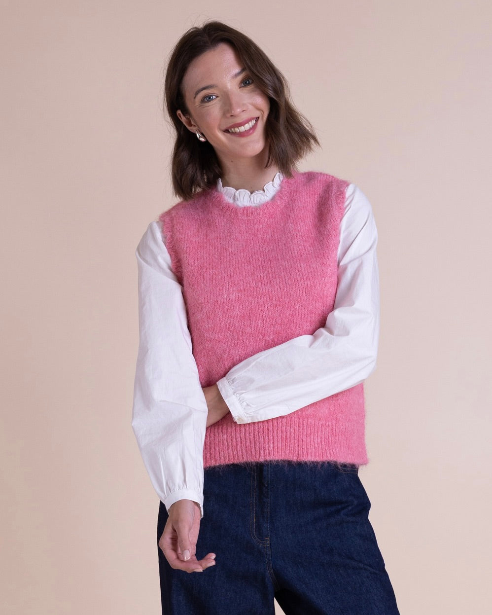 Scalloped Edge Knitted Vest