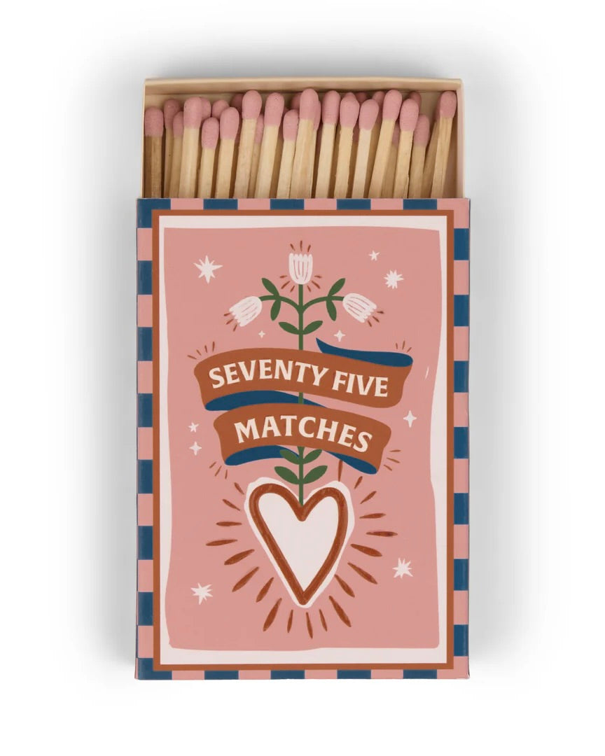 A Dopo Boxed Matches Hearts