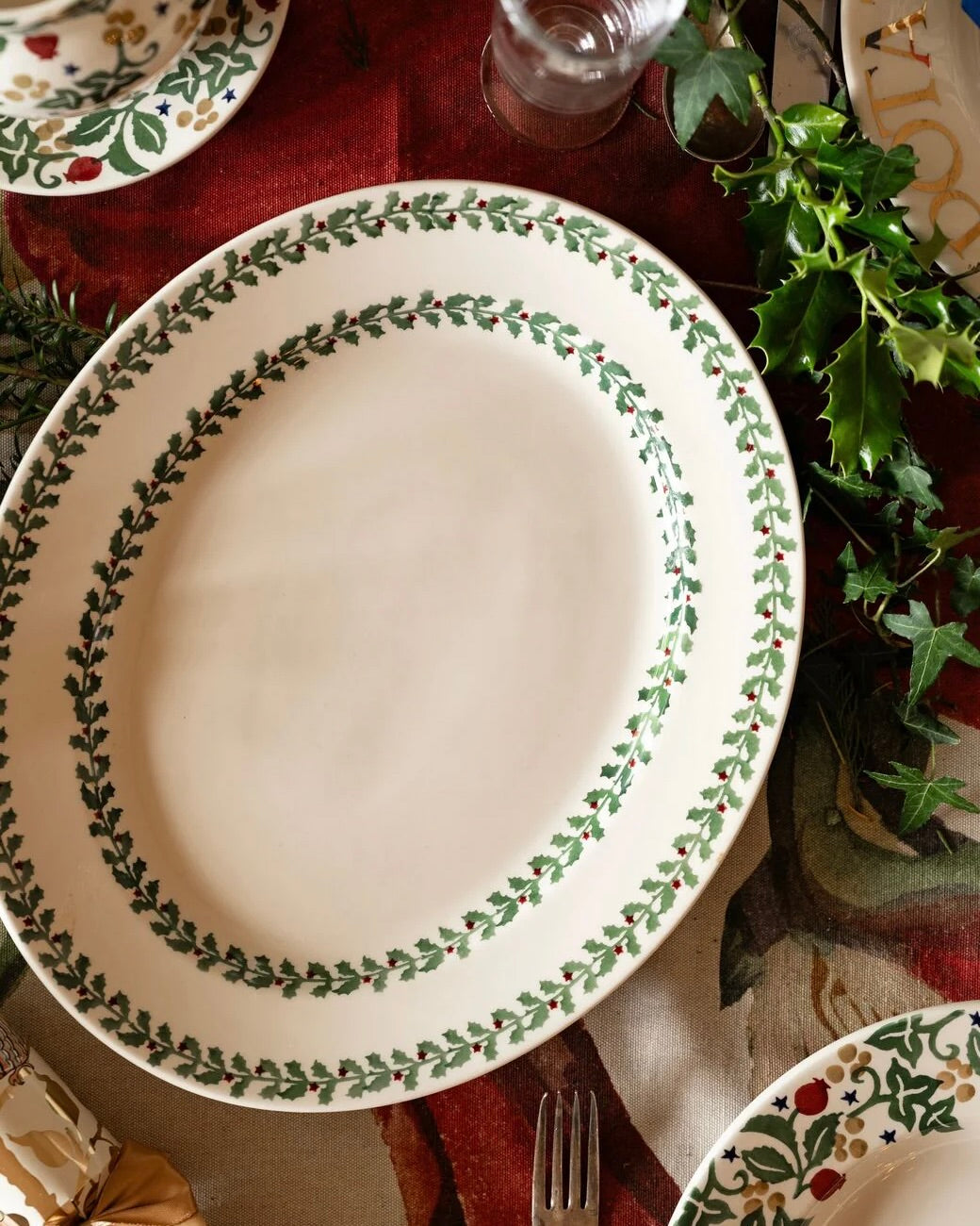 Emma Bridgewater Tiny Holly Medium Oval Platter