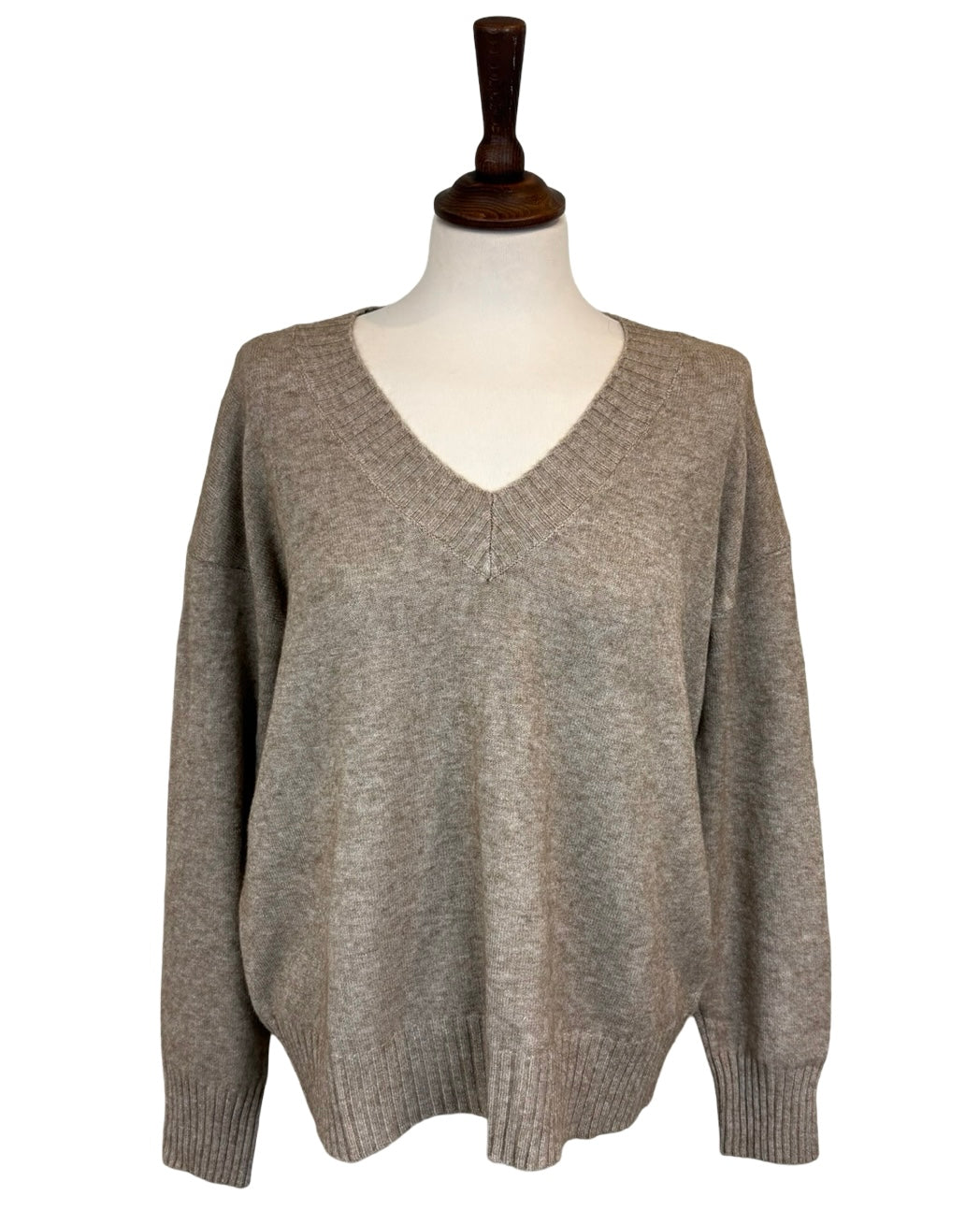 Leane Ribbed V Neck Jumper