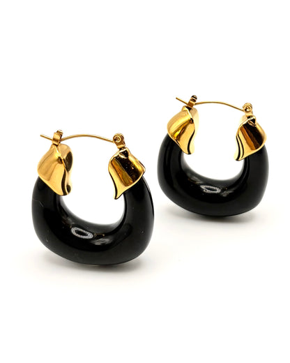 Black Resin Horseshoe Hoops