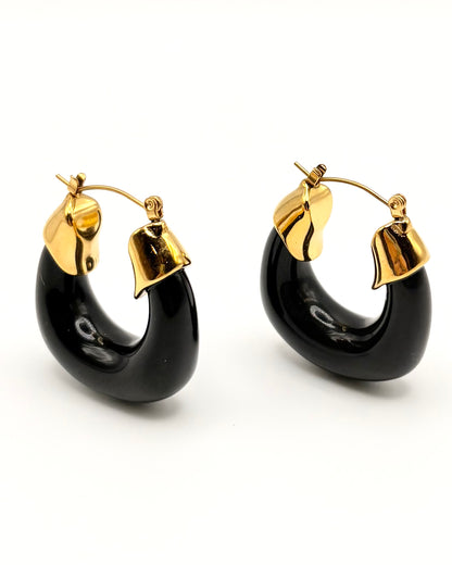 Black Resin Horseshoe Hoops