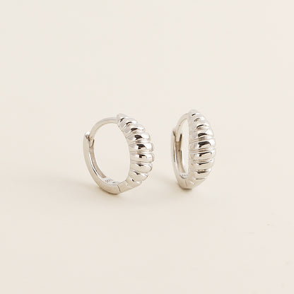 Silver Tapered Ribbed Huggies