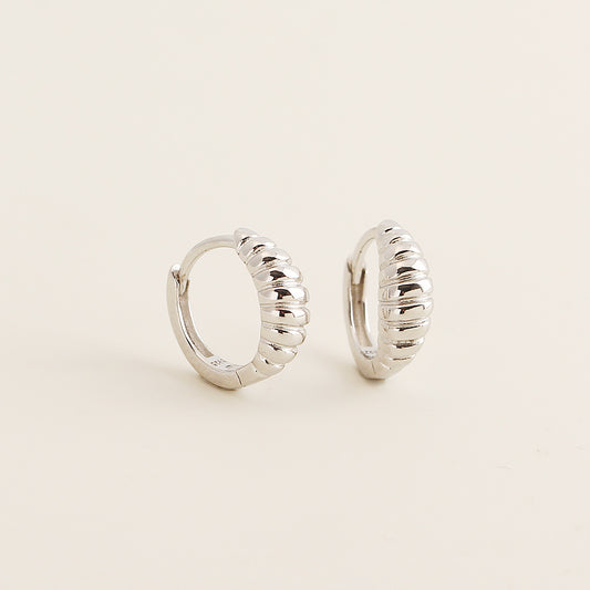 Silver Tapered Ribbed Huggies
