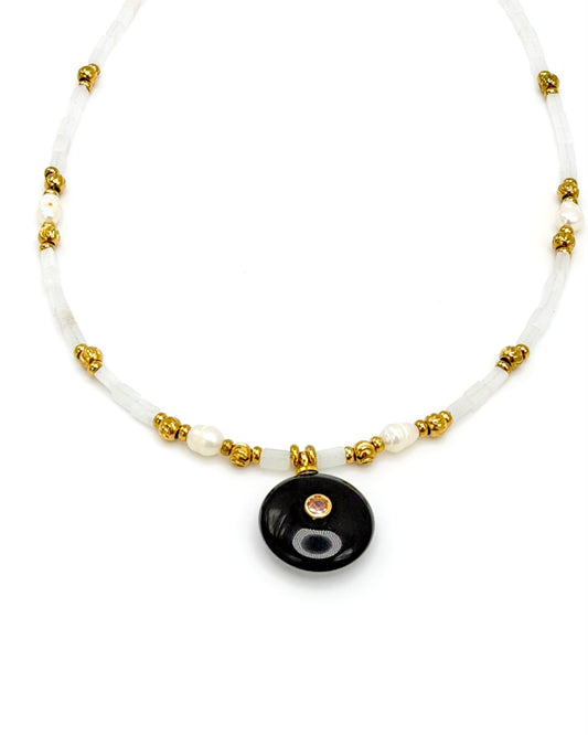 Natural Stone Circle Pendant Beaded Necklace